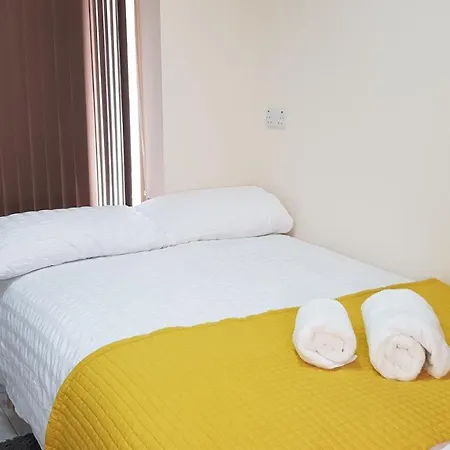 Double Ensuite Near Centre