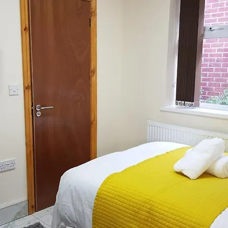 Double Ensuite Near Centre Guest house *