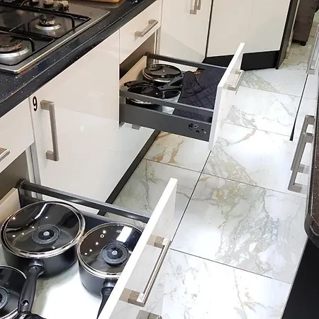 Double Ensuite Near Centre Guest house *